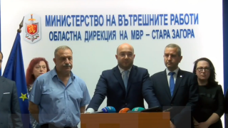 Скандалът трещи. Връзвали старите хора с метални колани в хосписа на ужасите